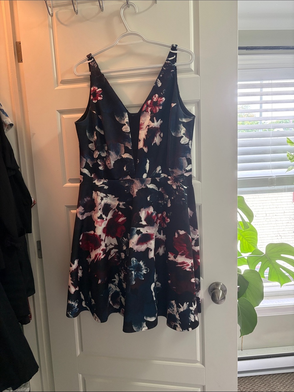 Reitmans Black Floral V-Neck Mini Dress with Burgundy and Cream Accents
